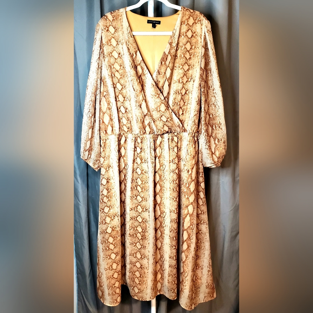 Lane Bryant Surplice Gold Midi Dress - Picture 5 of 13